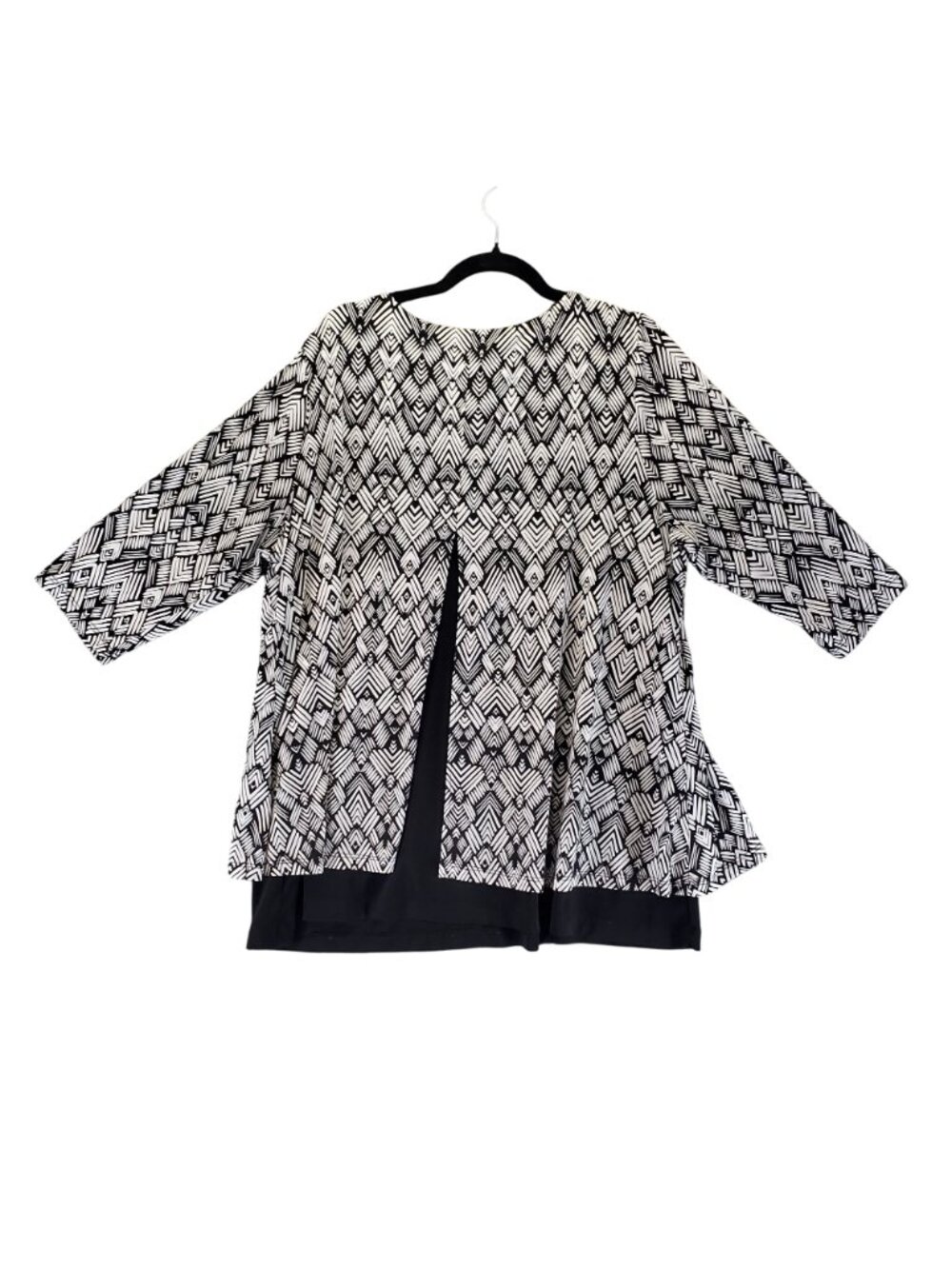 Karen Kane Top Womens 2X Black White Geometric 3/4 Sleeve Tunic Blouse - Picture 8 of 9
